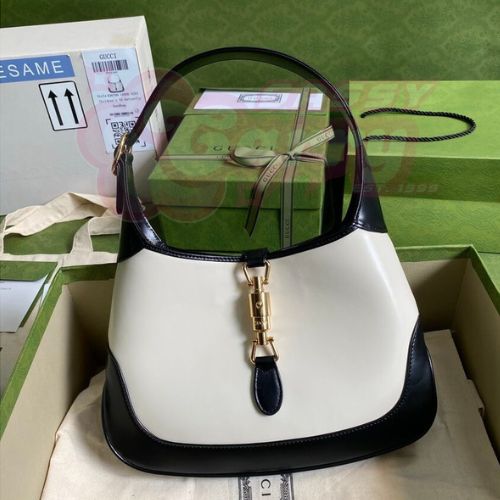 Gucci Jackie 1961 Small Shoulder Bag in White Leather