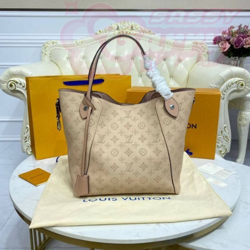 Louis Vuitton Hina MM Mahina in Pink